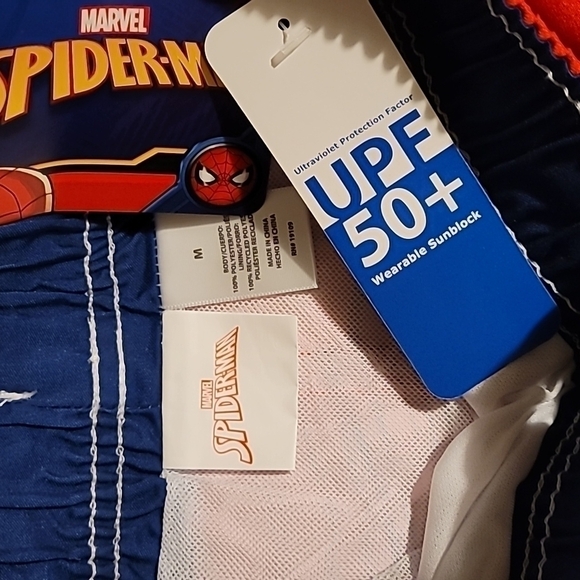 𝅺Boy's Spider-Man Swim Trunks- Medium - Picture 3 of 3